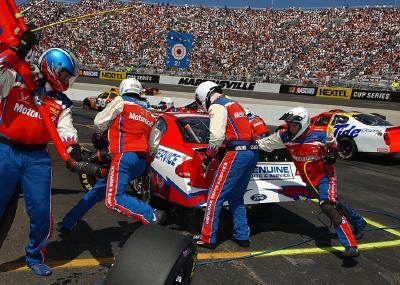 Wood Brothers pit crew