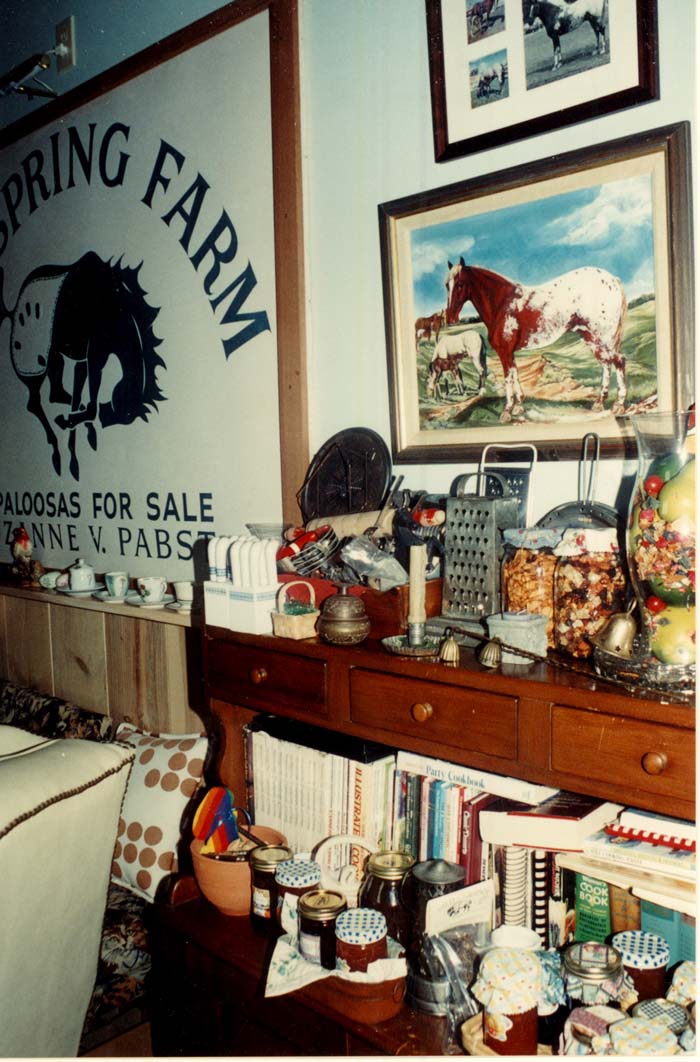 Breakfast Room detail